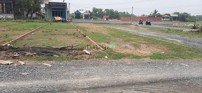 Hình ảnh Mở bán lô nằm cạnh Tỉnh lộ 824, Đức Hòa Đông, sổ riêng