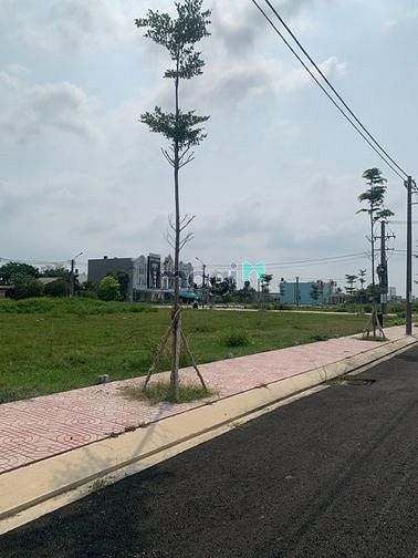 Hình ảnh Bán khẩn cấp 2 lô LK KDC TT.Bến Lức, Long An.