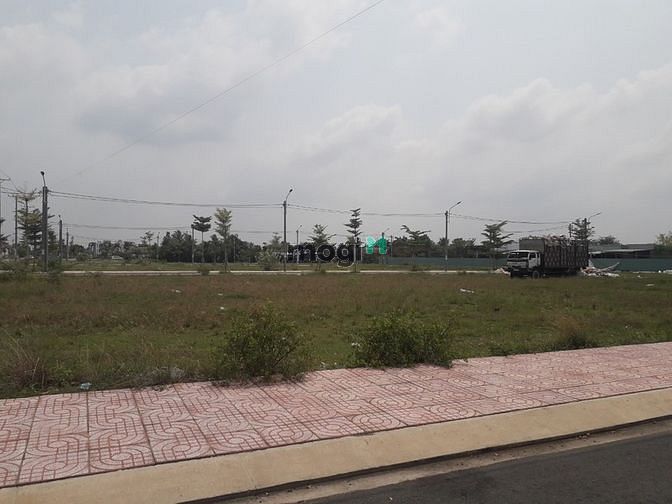 Hình ảnh Đất Nóng như lửa MT Hoàng Phan Thái, Bình Chánh.
