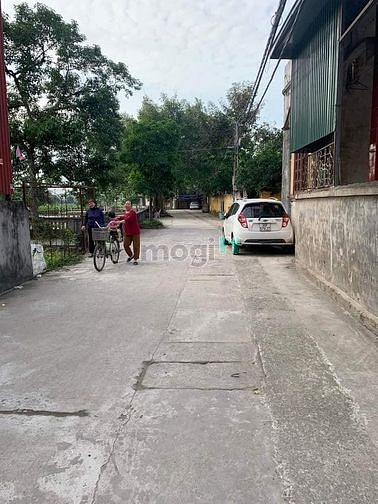 Hình ảnh Ô tô đỗ cửa - 10m ô tô tránh - Bán đất Thạch Bàn, Long Biên