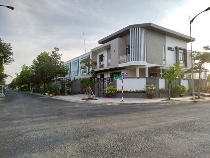 Hình ảnh Nền biệt thự, góc 2 mặt tiền khu đô thị Phú Cường
