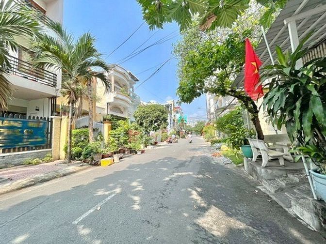 Hình ảnh Bán Đất Lô Góc 2 MT đường số Tân Quy , quận 7