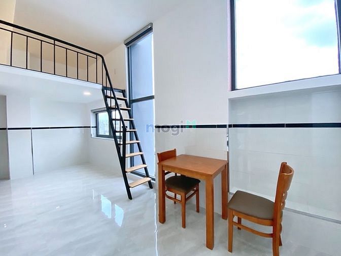 Hình ảnh Gác Ban Công , Cửa Sổ Thoáng Mát , Vi Trí