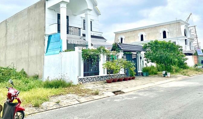 Hình ảnh Tôi Cần Bán Gấp Lô Đất 75m2 Hương Lộ2 gần Coopmart Bình Tân 2 Sổ Riêng