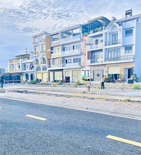 Hình ảnh Lô đất vị trí đẹp tại đường Lê Văn Quới, Phường BTĐ A Ngay Chợ Có Sổ