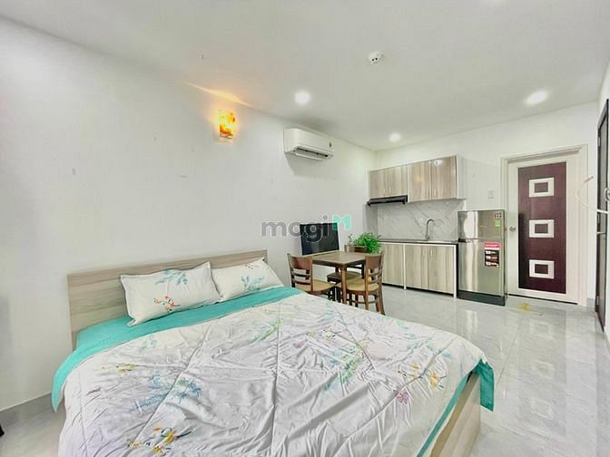 Hình ảnh CănHộ Full Nội Thất_An Ninh_Balcon_cửa sổ lớn. Gần THPT Phan Đăng Lưu