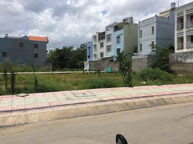 Hình ảnh Cần bán lô đất MTđường Đặng Văn Bi,Thủ Đức 120m2/2,4 tỷ, sổ hồng riêng