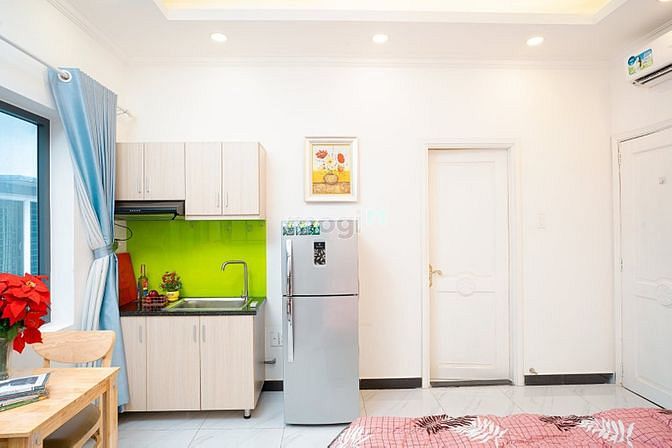 Hình ảnh Studio , cửa sổ lớn , full nội thất , gần clb thể thao ...