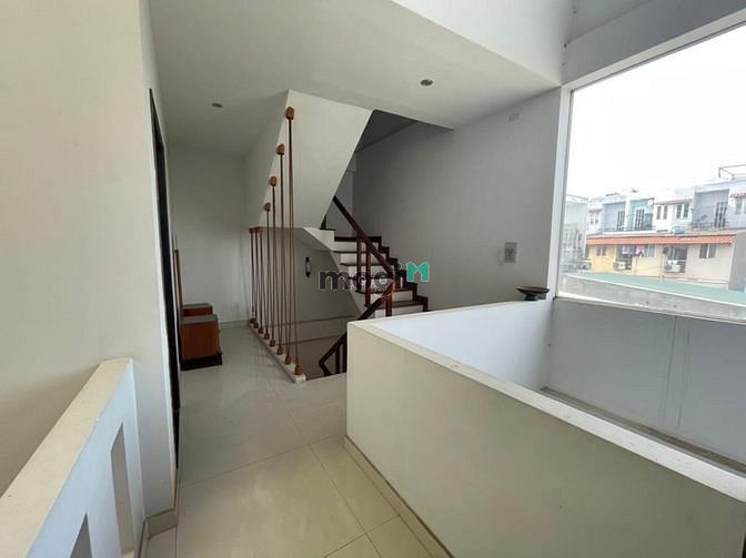 Hình ảnh Biệt thự 5,6 tủ 80m2, Huỳnh tấn Phát quận 7