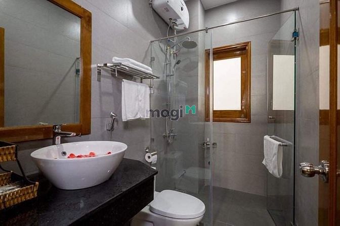 Hình ảnh Bán nhà 4 tầng gần biển Sơn Trà