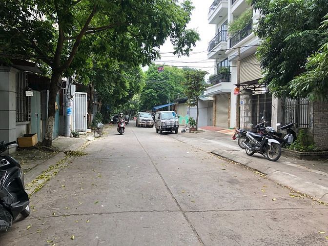 Hình ảnh Bán đất Ngõ 160 Cổ Linh, 30m ra tới đường Cổ Linh