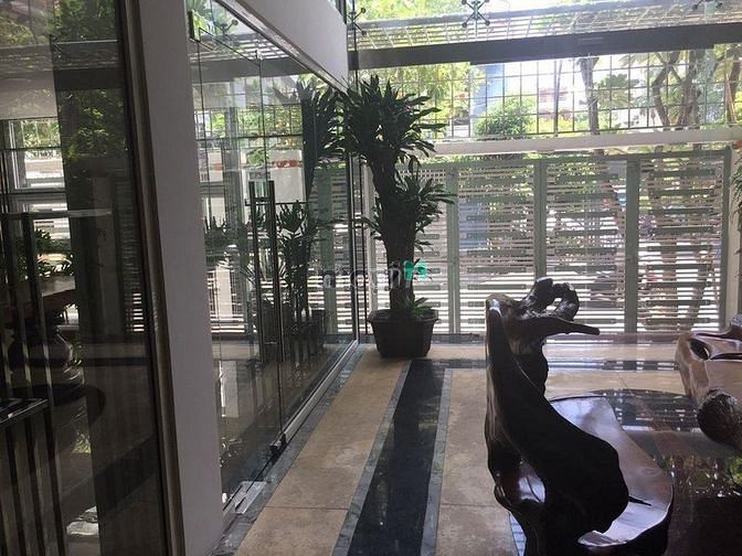 Hình ảnh Cho thuê hoặc bán biệt thự đường Huỳnh Lan Khanh, Tân Bình
