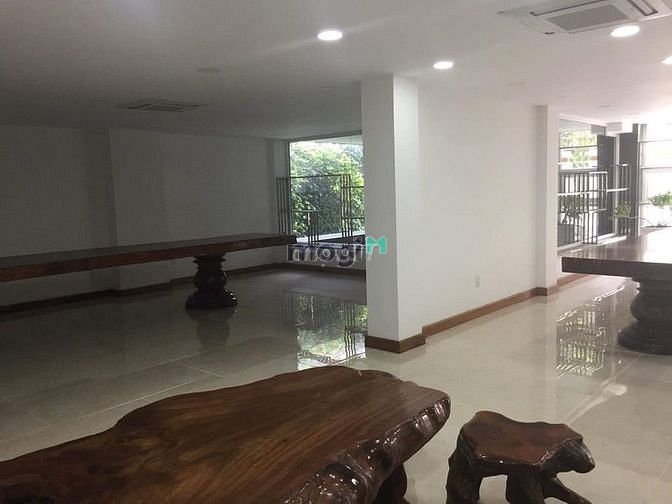 Hình ảnh Cho thuê hoặc bán biệt thự đường Huỳnh Lan Khanh, Tân Bình