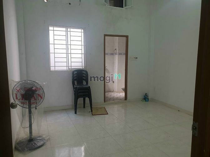 Hình ảnh Nhà cho thuê hẻm 5m Lê Đình Cẩn 4mx18m 1 lầu 3PN