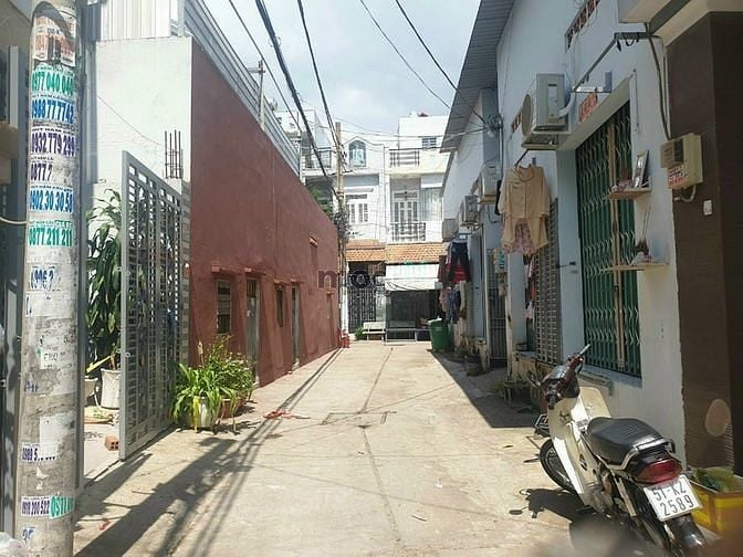 Hình ảnh Nhà cho thuê hẻm 5m Lê Đình Cẩn 4mx18m 1 lầu 3PN