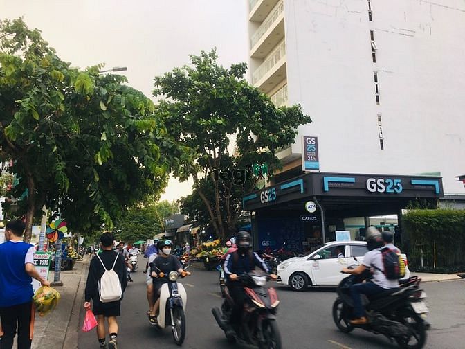 Hình ảnh Bán nền đất đẹp nhất đường Quốc Hương, Thảo Điền, Quận 2