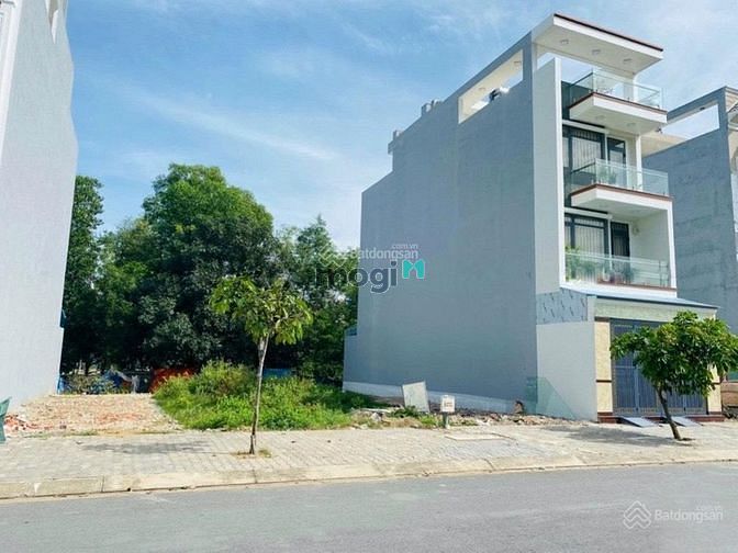 Hình ảnh KDC Đại Phúc Green Villas 200m2 giá 2 tỷ340tr, SHR cầm tay