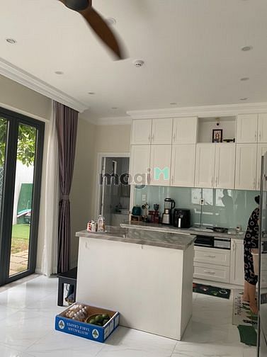 Hình ảnh Bán biệt thự sân vườn 16mx18m, Bình An, Q2. Chỉ 122 triệu/m2
