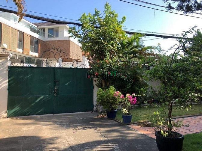 Hình ảnh Bán biệt thự góc 2 mặt tiền Nguyễn Ư Dĩ ( 650m2 đất)