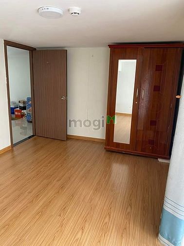 Hình ảnh Share 1 phòng cho 2 nữ ở , wc riêng