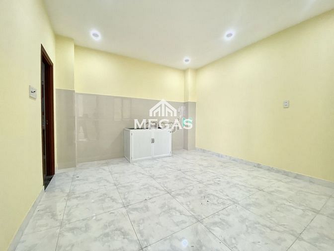 Hình ảnh Phòng mới xây 100% sát  Ngay Phan Văn Hớn- Sẵn máy lạnh + Kệ bếp.