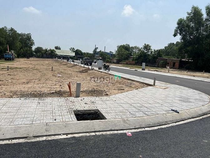 Hình ảnh Đất thổ cư thị trấn củ chi 110m2 chỉ 630tr nhận đất, hỗ trợ vay 3 bên