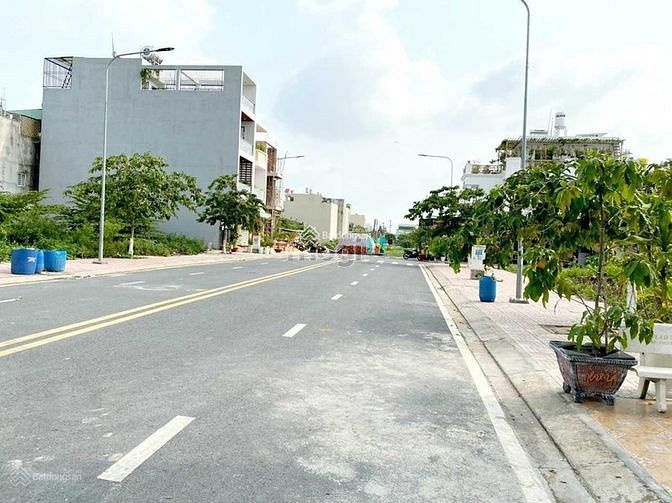 Hình ảnh Hót! Bán lô đất nền Tên Lửa ngay Aeon Bình Tân. Giá chỉ 2tỷ640tr/85m