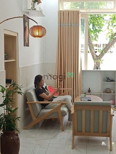 Hình ảnh Nhà Mới Đúc Đẹp, Ngang 4.5m, Sổ Vuông Vức, Chỉ 5.X Tỷ
