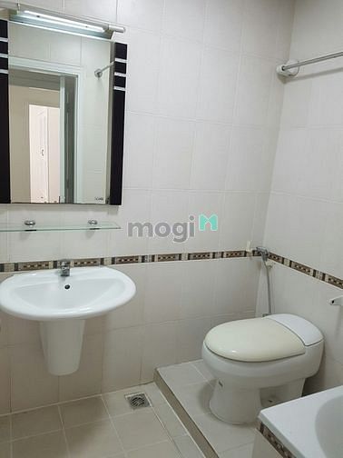 Hình ảnh Ban can ho sky garden  ,Phu my hung ,  dt 88m2