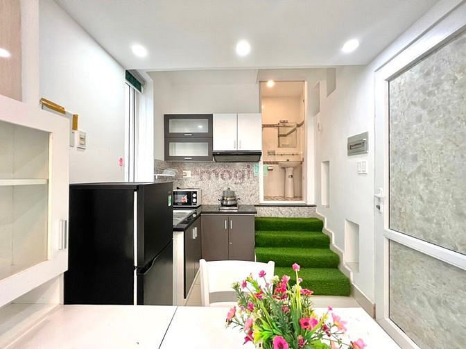 Hình ảnh Căn Hộ Cửa Sổ Lớn, Full Nội Thất, Gần Nhà Thờ Ba Chuông Q3