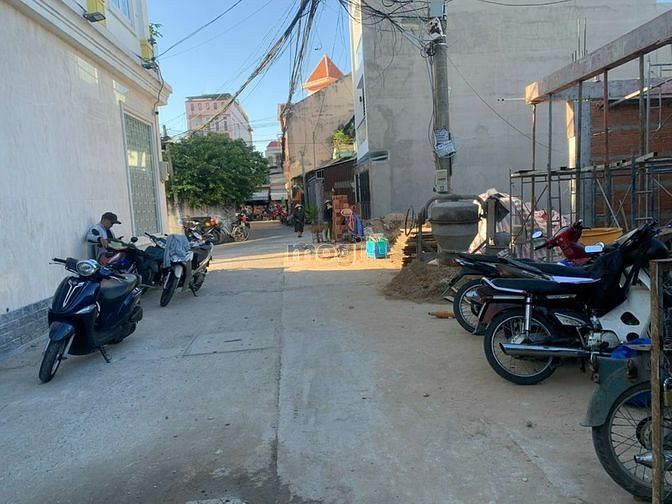 Hình ảnh Chính chủ gửi bán nền đất đẹp, đg 339, ( Đỗ Xuân Hợp) Phước Long B, Q9