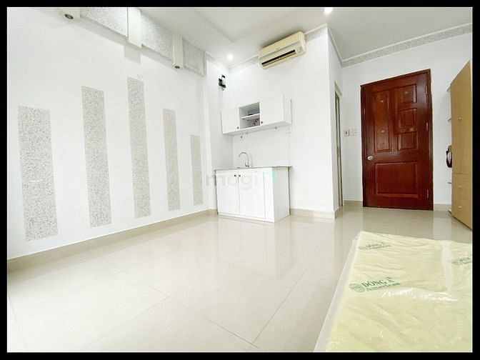 Hình ảnh Phòng ban công Full NT sát cv làng hoa