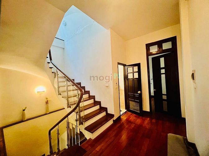 Hình ảnh Thái Hà – phân lô 5 tầng lô góc - gara ô tô.