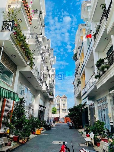 Hình ảnh 730// Hương Lộ 2. DT : 4m x 14m. 54m2. 6.2 tỷ.