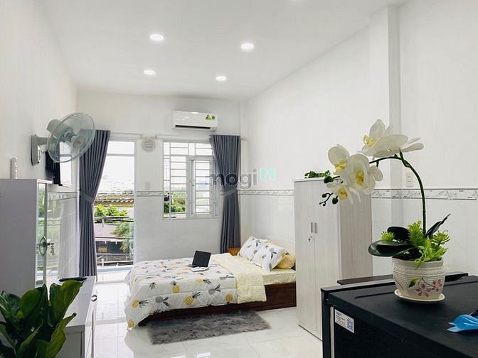 Hình ảnh Mb6623 nạp rút nhanh chóng có ban công lớn, cửa sổ lớn gần cầu Nguyễn Văn Cừ