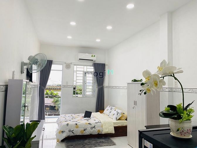 Hình ảnh Mb6623 nạp rút nhanh chóng có ban công lớn, cửa sổ lớn gần cầu Nguyễn Văn Cừ