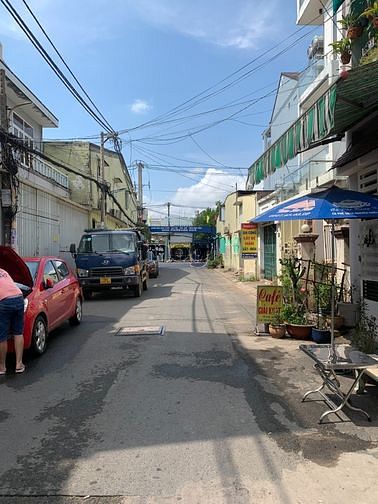 Hình ảnh Bán cặp đất đang làm nhà kho 1/ Lê Văn Quới đã tách 2 sổ