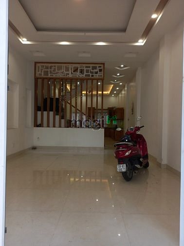 Hình ảnh Nhà🌸Hẻm 8m Phan  Văn Trị P5⭕Đồi Diện Siêu Thị⭕4x18m 3 Lầu.4PN=20TR