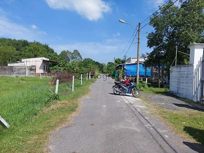 Hình ảnh xã Nhuận Đức, DT: 12*84m, giá 4ty650