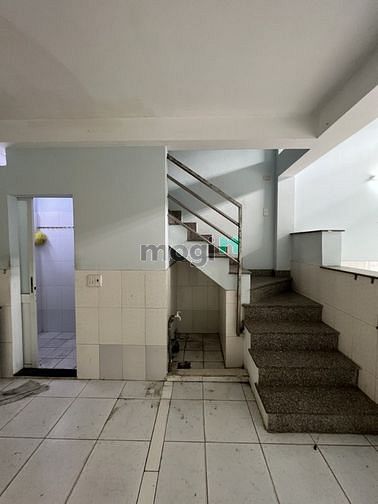 Hình ảnh Bán nhà HXH đường Hòa Bình Tân Phú - 4PN - 72m2 - 5.75 Tỷ.