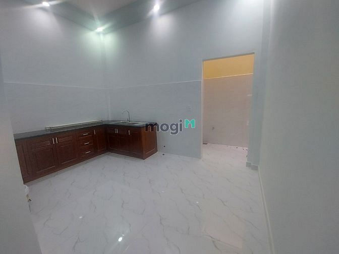 Hình ảnh Nhà cách Lê Văn Khương 30m hẻm 6m 2pn, phòng khách, bếp sân 5m, hiên
