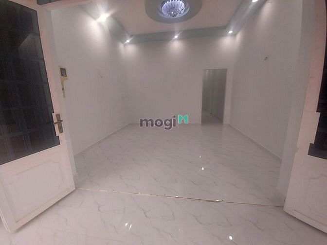 Hình ảnh Nhà cách Lê Văn Khương 30m hẻm 6m 2pn, phòng khách, bếp sân 5m, hiên