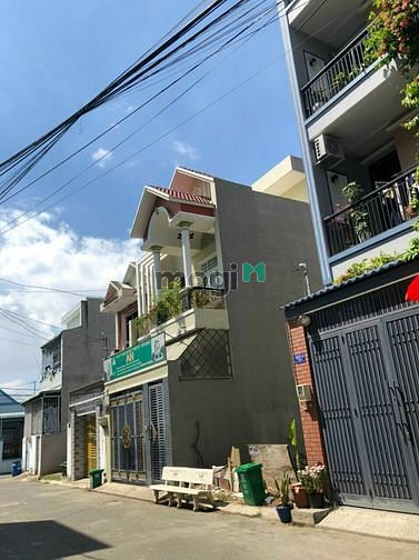 Hình ảnh Cần bán lô đất siêu đẹp đường 102 .p tăng nhơn phú A .q9 tp thủ đức