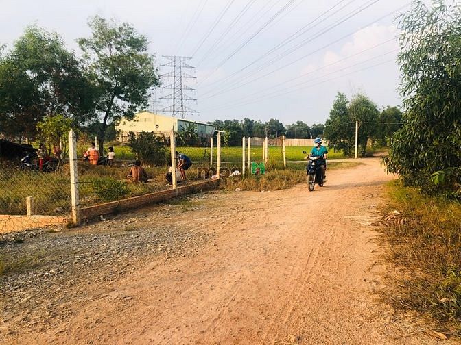 Hình ảnh xã Tân Phú Trung, DT: 1616m2, giá 5.5 tỷ