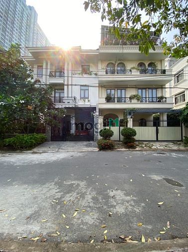 Hình ảnh Ban biet thu , phu my hung , quan 7