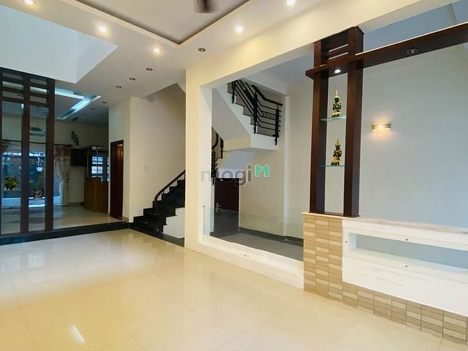 Hình ảnh Cho Thuê Biệt Thự An Khánh 8x20m 35 Triệu - Có Nội Thất