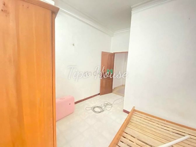 Hình ảnh Nhà nguyên căn 5X14 3L 7ph HXH Thái Văn Lung Q.01