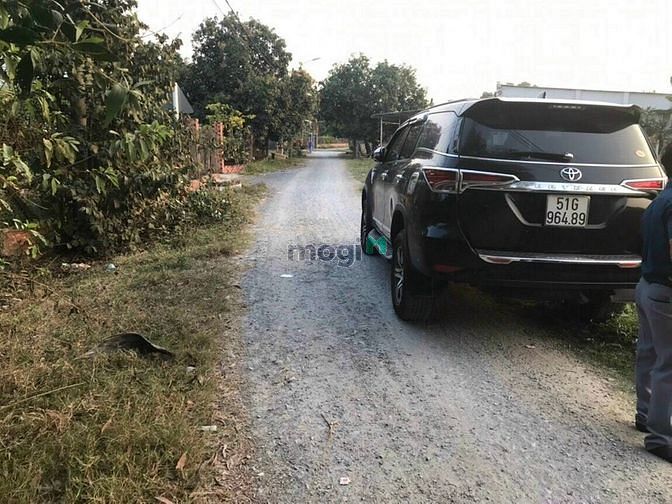 Hình ảnh Xã Trung Lập Hạ. DT: 15m x 90m có 400m thổ, giá 3.570 tỷ
