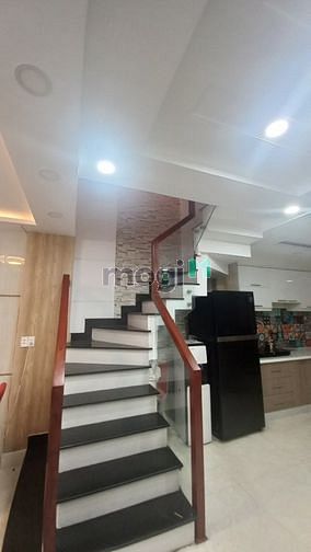 Hình ảnh Nhà cao cấp . Đường Phạm Văn Chiêu cần bán