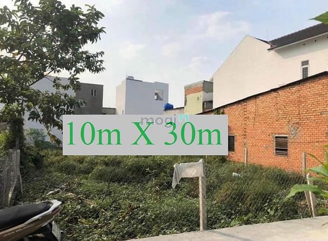Hình ảnh Bán đất 26tr/m2 HXH ngay trung tâm Hóc Môn, SHR mới, 300m2 full thổ cư